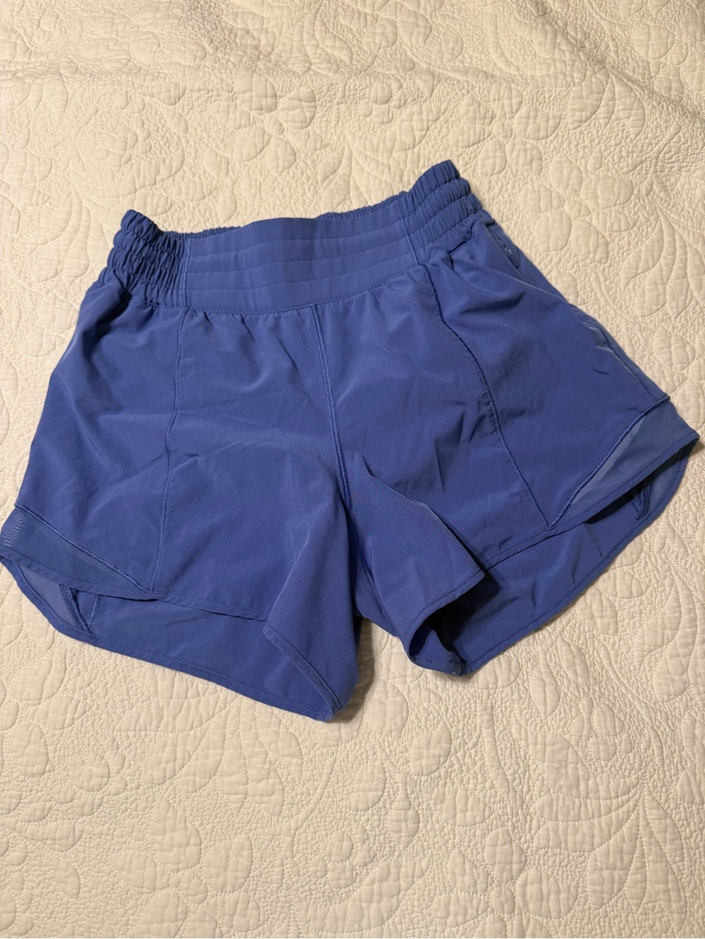 lululemon athletica Women's Hotty Hot Athletic Shorts Periwinkle Blue Size 4